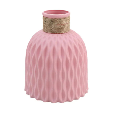 PineaForm Dekovase aus Kunststoff – Kompakte Vase für Blumen und Dekoration