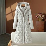 Lange Damen Winterparka mit Kapuze, Reißverschluss und Taschen – Valessa