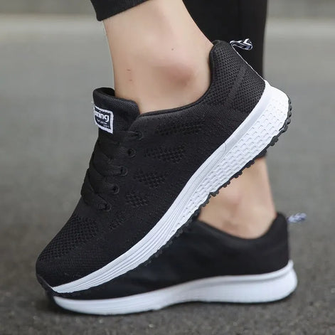 Alvera Damen Laufschuhe mit Mesh-Obermaterial und Schnürung