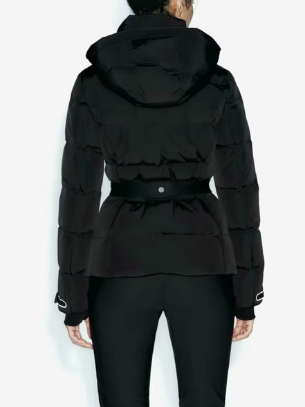 Damen Winterjacke mit Kapuze, Gürtel und wattierter Füllung – Cirella