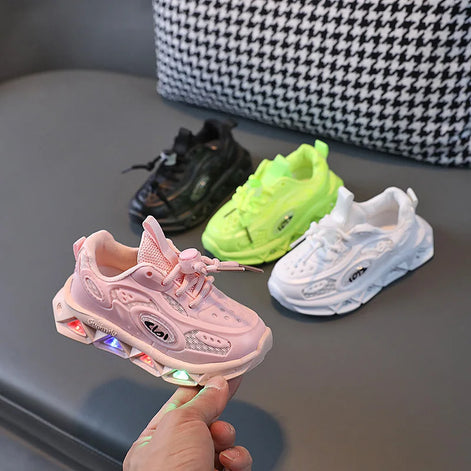 NovaGlow Kinder LED Sneakers mit Schnürverschluss