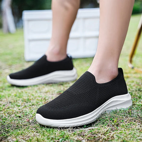 Meravon Herren Slip-On Sneaker mit atmungsaktivem Obermaterial