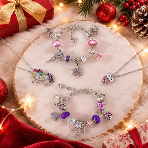 Schmuck Adventskalender mit 24 Türchen und Armband-Charms – Charmavella