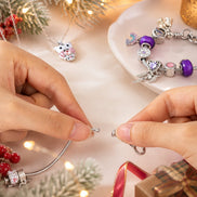 Schmuck Adventskalender mit 24 Türchen und Armband-Charms – Charmavella