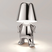 GULD – LED-Tischleuchte in gold- oder silberfarbenem Design
