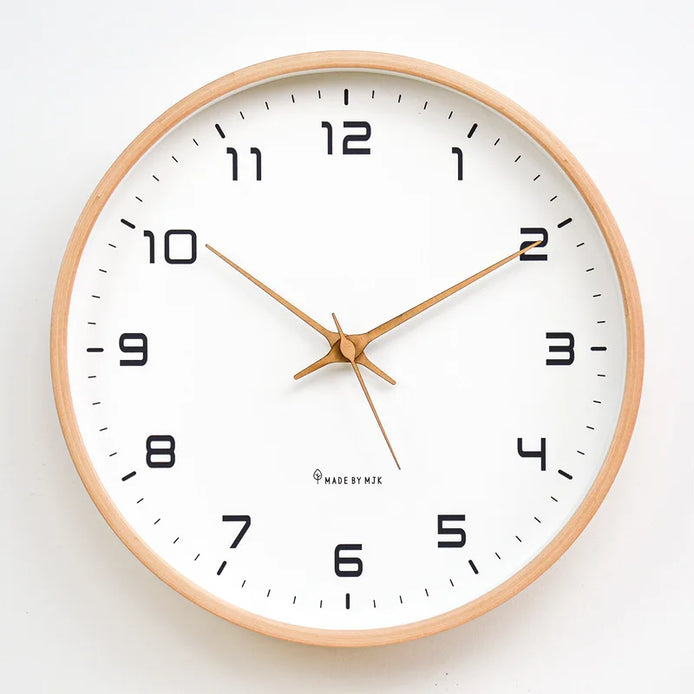 Nordello Holz-Wanduhr – Runde geräuscharme Quarzuhr (verschiedene Größen)