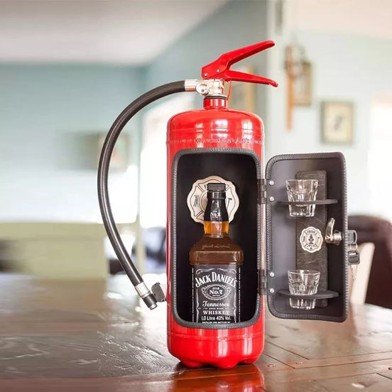 Flaschenhalter im Feuerlöscher-Design