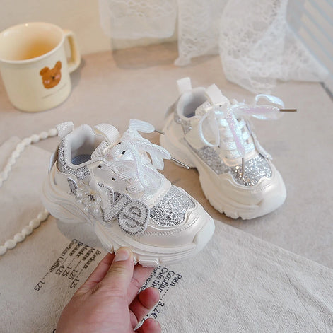 Butterina Mädchen Sneakers mit Schnürverschluss und Pailletten