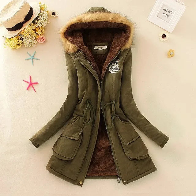 Damen Winterparka mit Kapuze und Fellkragen – Norvella