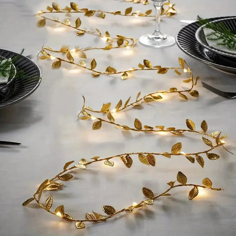 LED Lichterkette mit goldenen Blättern und 20 warmweißen LEDs – Goldelvia