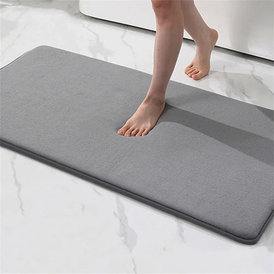Super Absorbing Velvet Anti-Slip Bath Mat – Cozy Comfort for Safe Steps 1