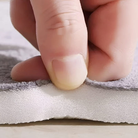 Super Absorbing Velvet Anti-Slip Bath Mat – Cozy Comfort for Safe Steps 6