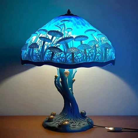 Tischlampe mit Glasmalerei-Schirm