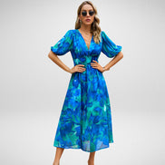 Velmira Kleid mit V-Ausschnitt und hoher Taille – Midikleid mit kurzen Ärmeln und Print
