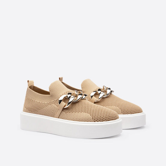 Veloria Komfortschuhe mit stabiler Sohle und bequemer Passform für Alltag und Freizeit