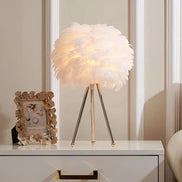 Fevoria Tischleuchte mit Federdesign – LED Lampe für dekorative Innenbeleuchtung