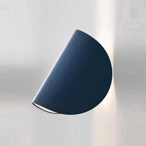 LumiGlow LED-Wandleuchte mit Farbwechsel und modernem Design
