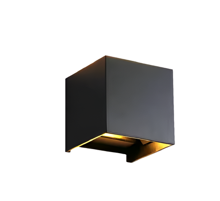 Cubora LED-Wandleuchte im Kubus-Design