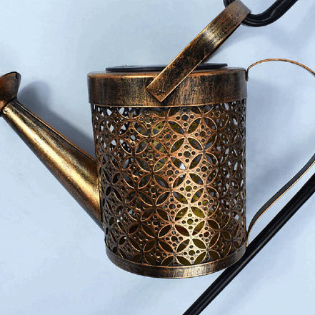 Solar-Gartenleuchte im Gießkannen-Design mit Lichteffekt