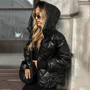 Damen Steppjacke mit Kapuze und Rautensteppung – Varellina